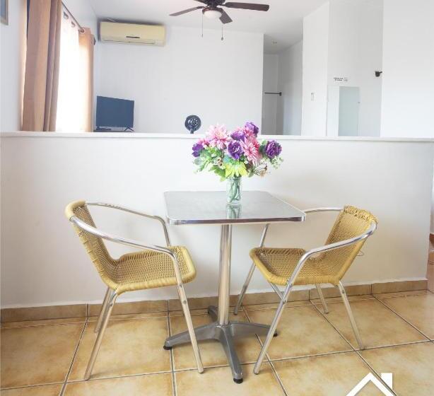 اتاق استاندارد سه نفره, Apart Hotel La Trejo