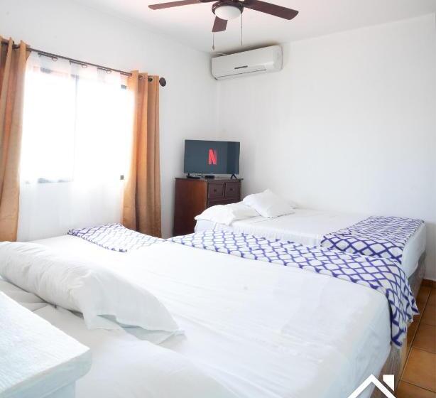 اتاق استاندارد سه نفره, Apart Hotel La Trejo