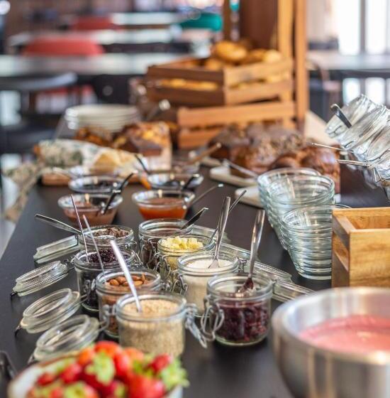 اتاق استاندارد با تختهای تاشو, Jost Hôtel Bordeaux Centre Gare Saint Jean