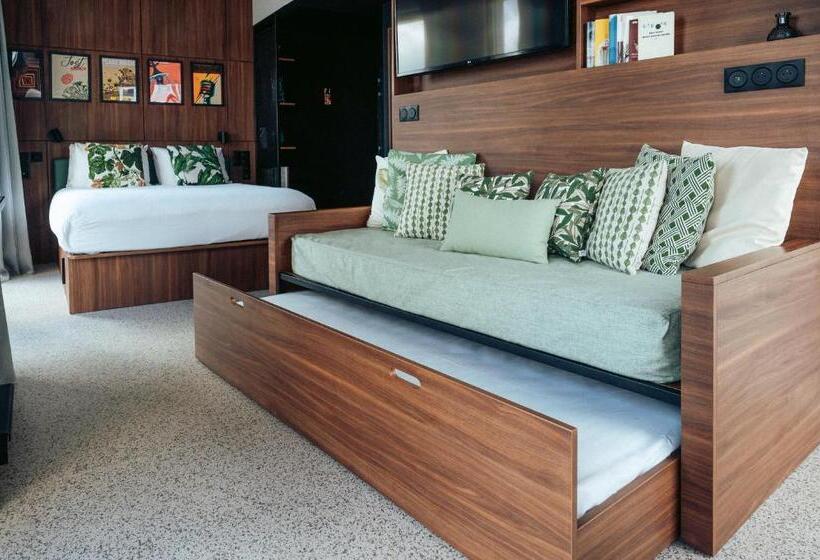 اتاق استاندارد سه نفره, Jost Hôtel Bordeaux Centre Gare Saint Jean