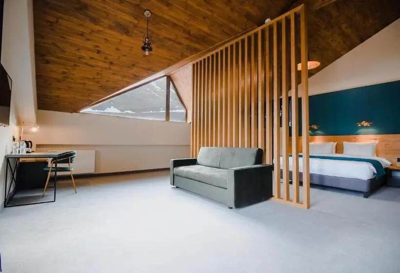 Junior Suite con Balcone, Suatis Resort Kazbegi