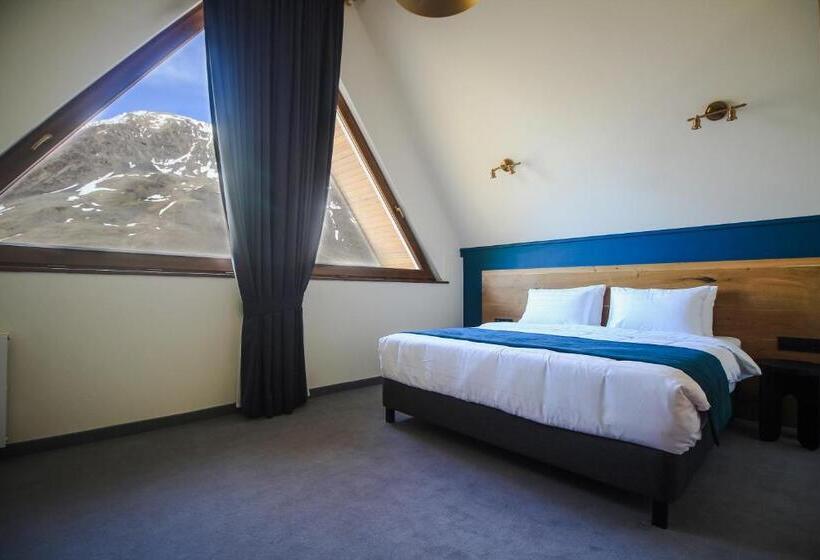 سوییت, Suatis Resort Kazbegi