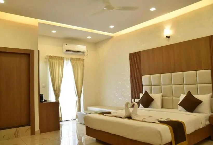 バルコニー付きデラックスルーム, Sukhi A Luxury Stay Inn