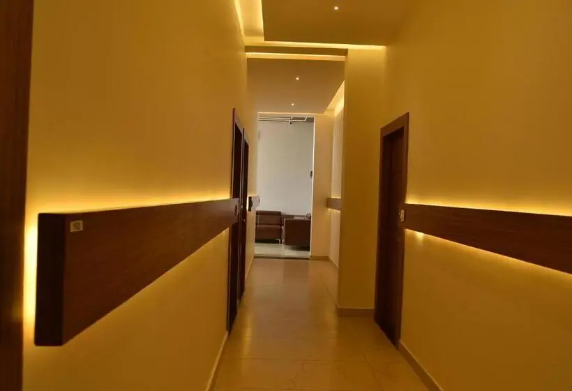 バルコニー付きデラックスルーム, Sukhi A Luxury Stay Inn