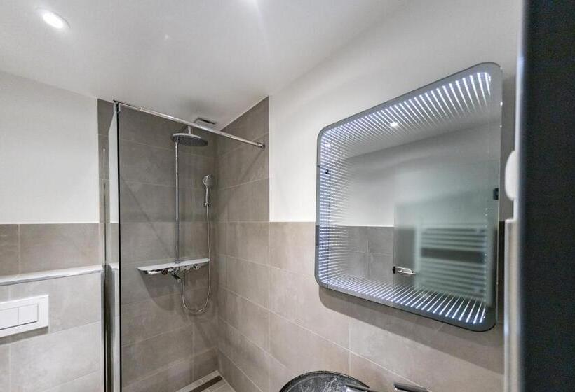 غرفة سوبيريور, Am Ochsenkopf