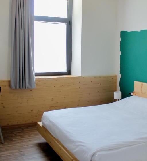 غرفة قياسية حمام مشترك, La Vrata Gialla