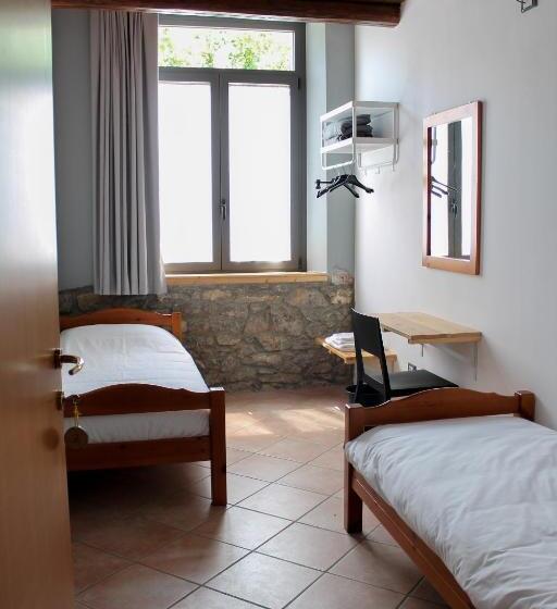 غرفة قياسية حمام مشترك, La Vrata Gialla