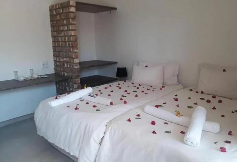 اتاق لوکس, The Farmhouse Boutique Guesthouse And Beergarden Cc