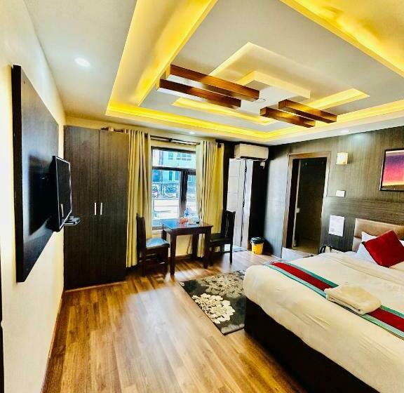 اتاق لوکس, Airport Deepshree