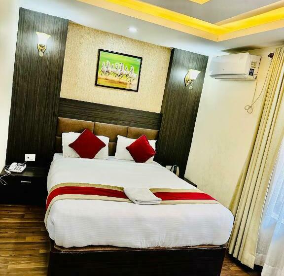 اتاق لوکس, Airport Deepshree