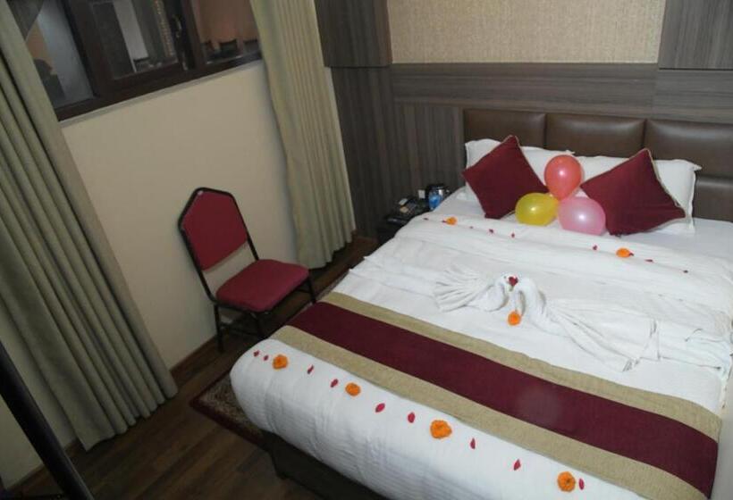 اتاق استاندارد, Airport Deepshree