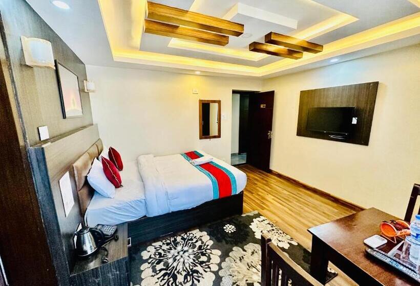 سوییت, Airport Deepshree