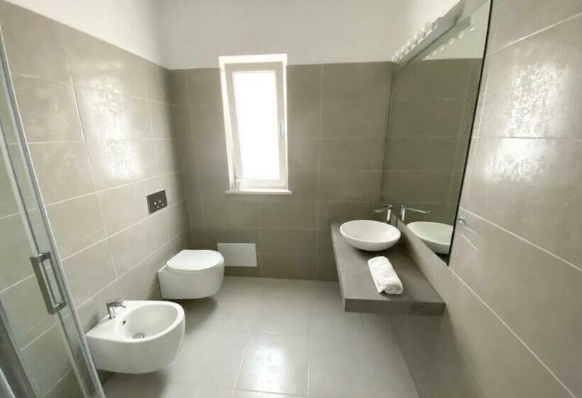 디럭스 룸, Mercury Beach