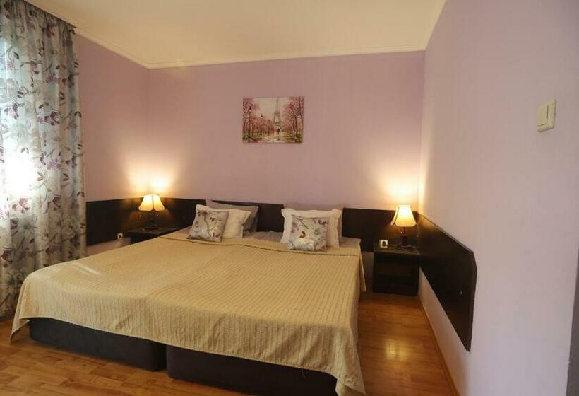 バルコニー付きスタンダードルーム, Guest House Yanita