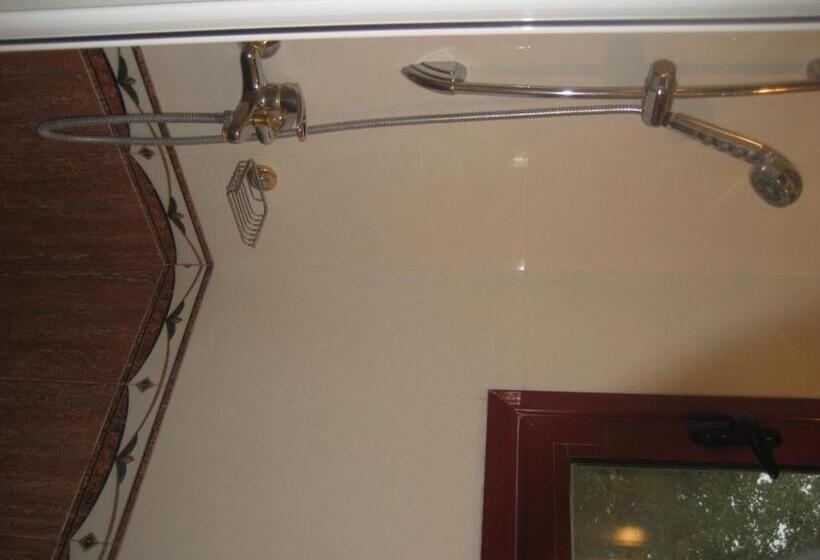 テラス付き1ベッドルームアパートメント, Guest House Yanita