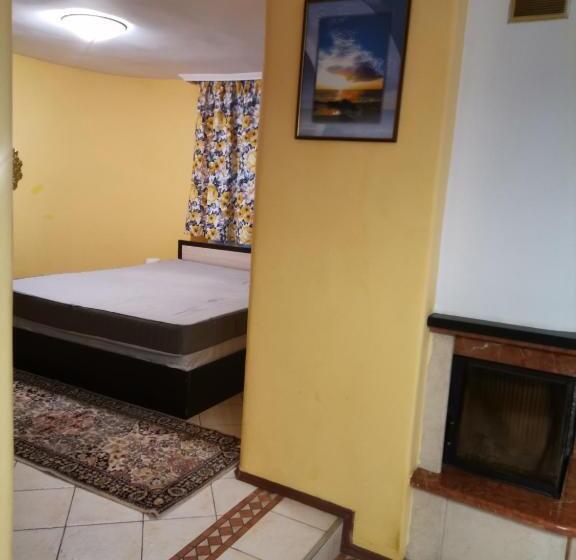 テラス付き1ベッドルームアパートメント, Guest House Yanita