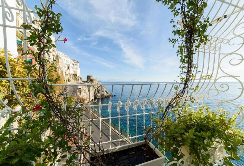 Номер Deluxe Вид на Море, Palazzo Don Salvatore