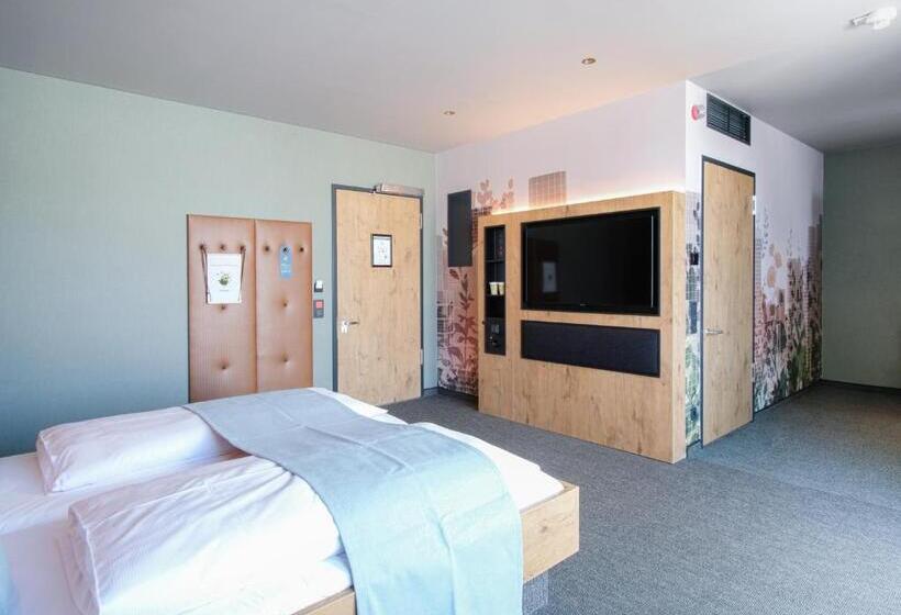 חדר משפחתי, Riku Hotel Göppingen