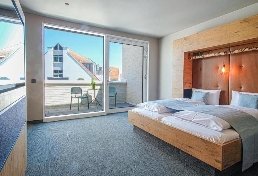 חדר משפחתי, Riku Hotel Göppingen