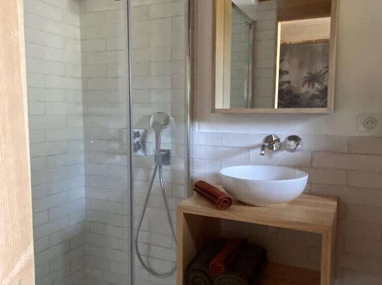 اتاق راحتی سه تخته, Villacanau