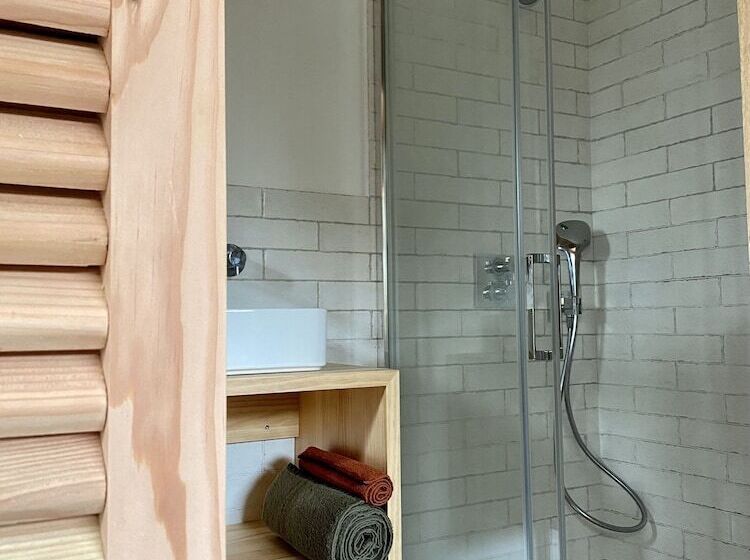 اتاق راحتی سه تخته, Villacanau