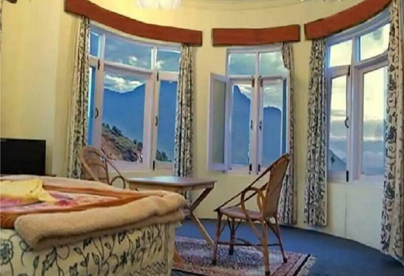 اتاق استاندارد با تخت بزرگ, Calm Holiday Inn