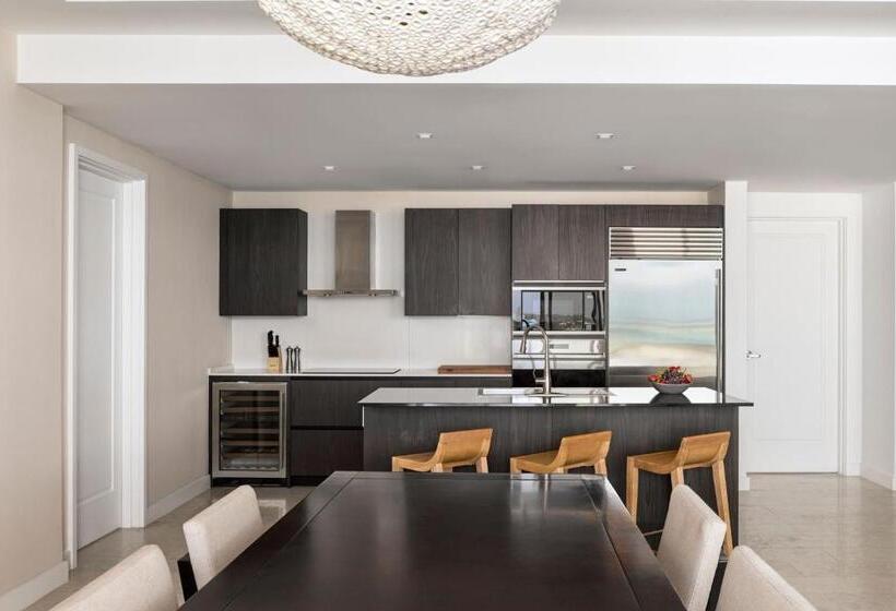 آپارتمان 3 خوابه با چشم‌انداز دریا, The Ritz Carlton Residences, Turks & Caicos