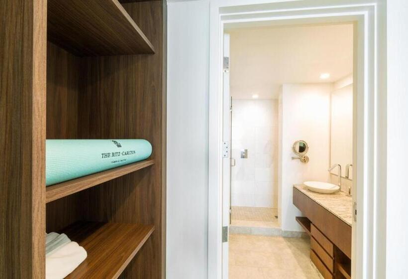 آپارتمان 3 خوابه با چشمانداز دریا, The Ritz Carlton Residences, Turks & Caicos