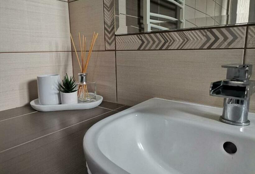 4인용 스탠다드 룸, Dió Vendégház