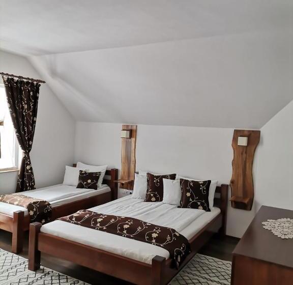 스탠다드 스튜디오 (테라스구비), Dió Vendégház