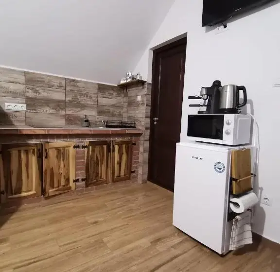 ファミリールーム, Dió Vendégház
