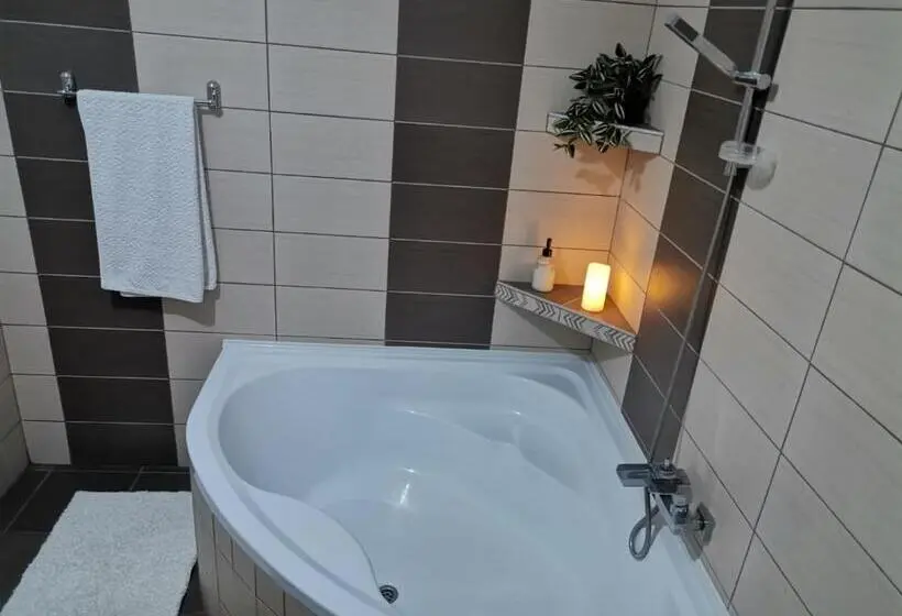 スタンダード４人部屋, Dió Vendégház