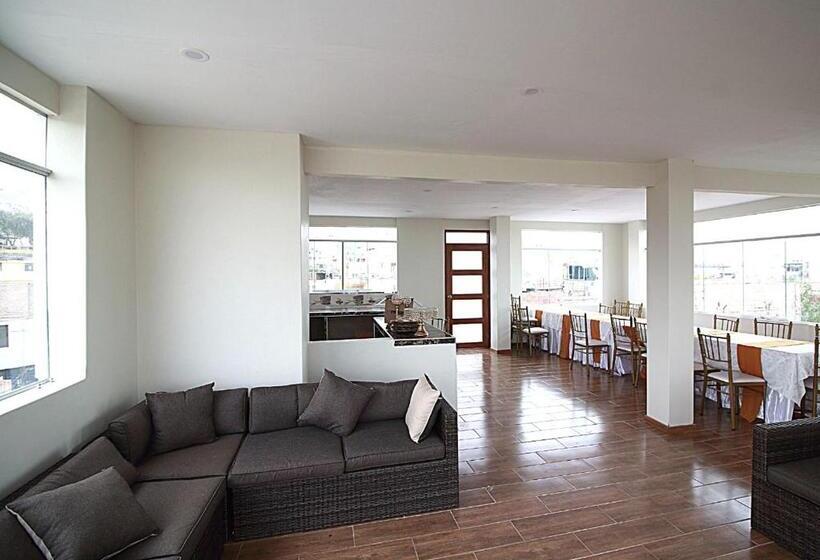 اتاق استاندارد سه نفره, Hostal Coral