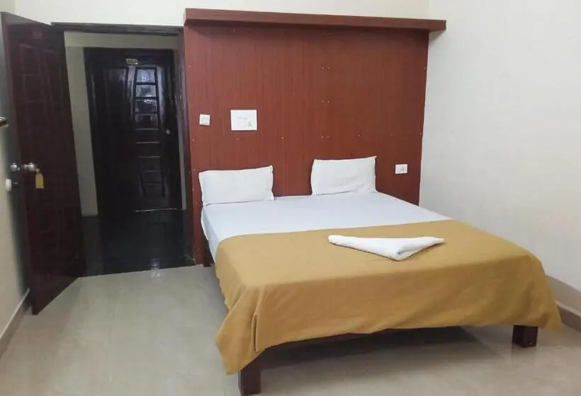 スタンダードルーム, Grand Jp Inn Near 2 Km From Gundlupet Bus Stand