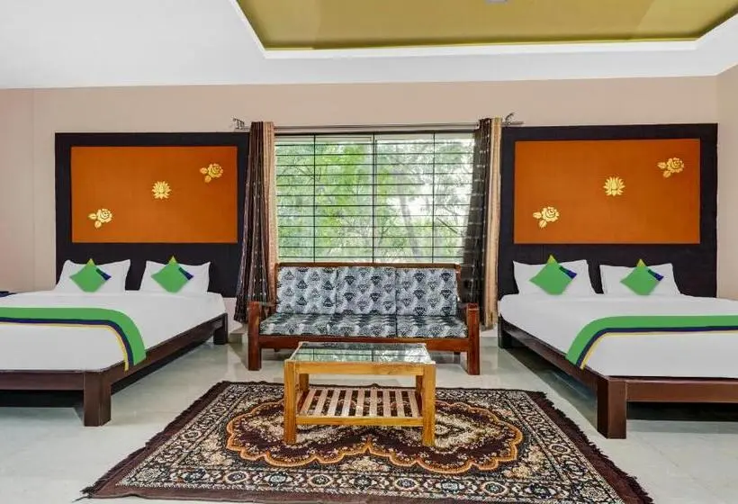 キングサイズベッドのスタンダードルーム, Grand Jp Inn Near 2 Km From Gundlupet Bus Stand