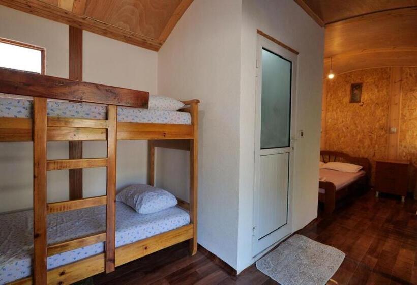 بانگلوی استاندارد, Tropikal Freskia Bunec