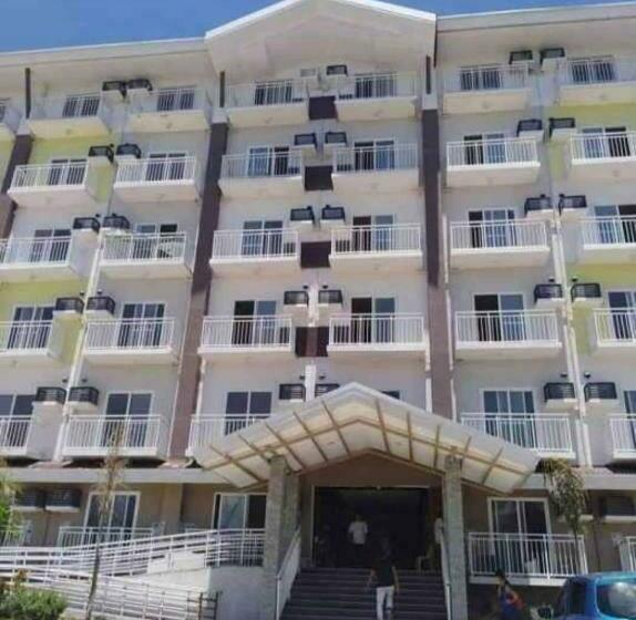 استودیوی استاندارد, Ania Summer Rooms