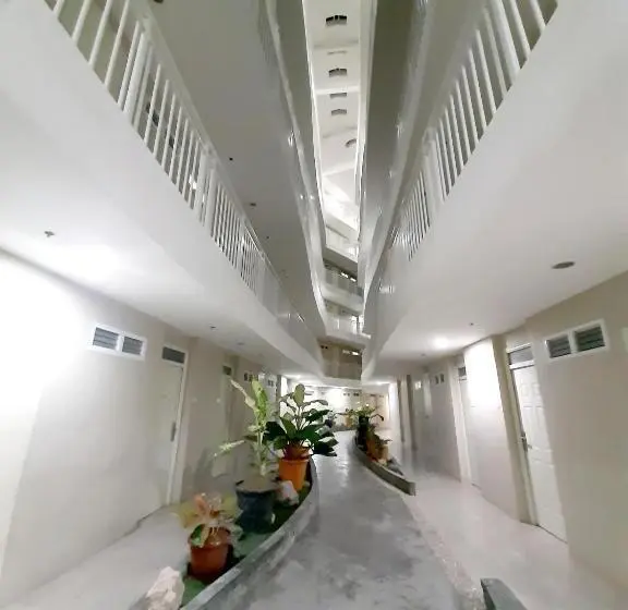 استودیوی استاندارد, Ania Summer Rooms
