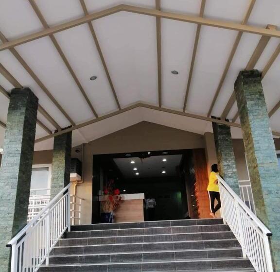 استودیوی استاندارد, Ania Summer Rooms