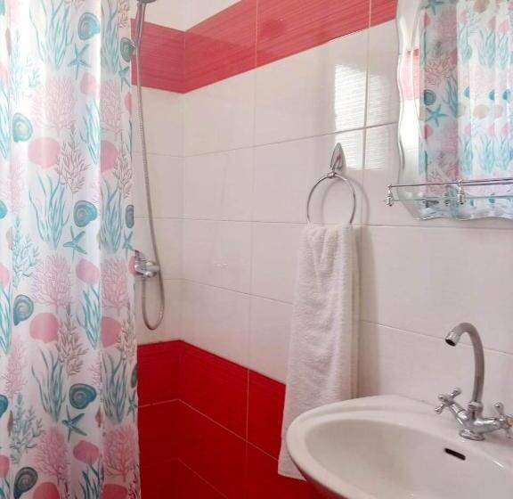 스탠다드 트리플 발코니 룸, Vila Shuka Ksamil