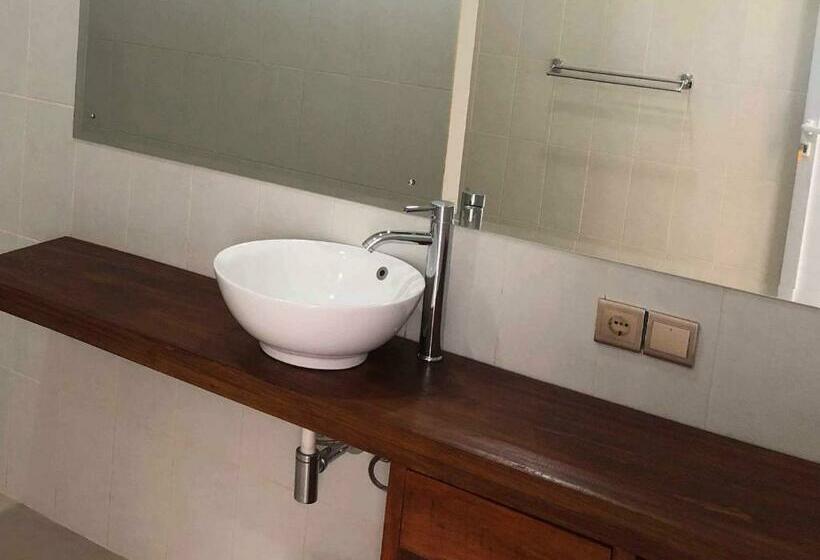 스탠다드 룸 풀장 전망, Vila Troja Kubu