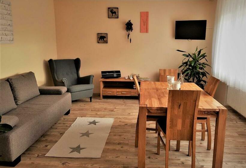 דירת חדר עם טרסה, Ferienwohnung Rombachs Spatzennest