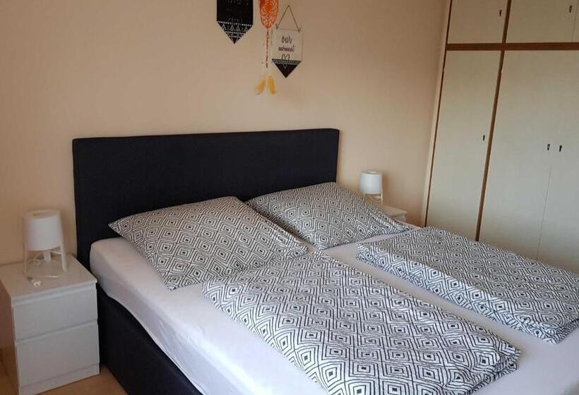 Апартаменты 1 Спальня с Террасой, Ferienwohnung Rombachs Spatzennest