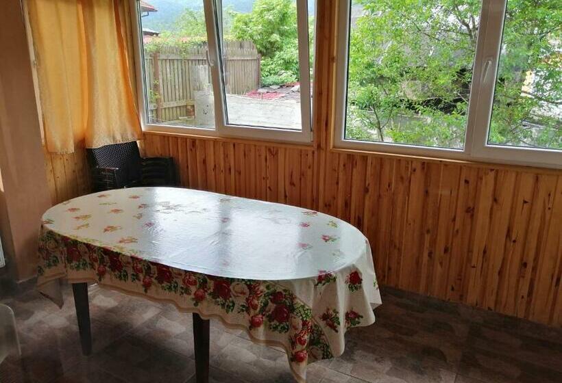 エコノミー4人部屋, Casa Ddm Daniel