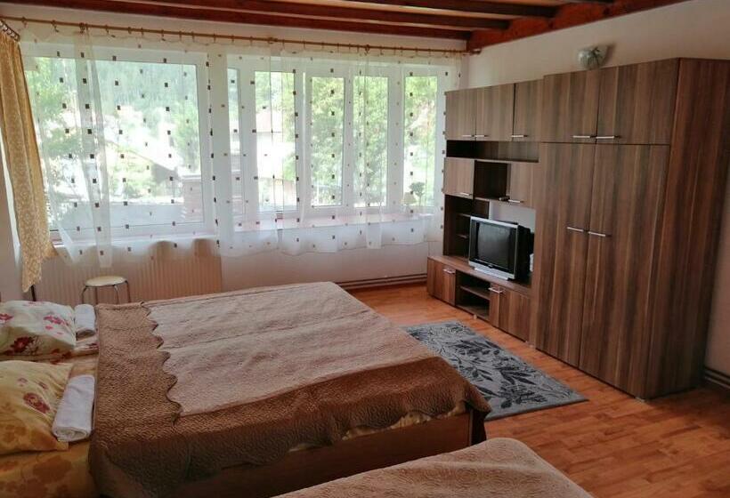 Economy Quadruple Room, Casa Ddm Daniel