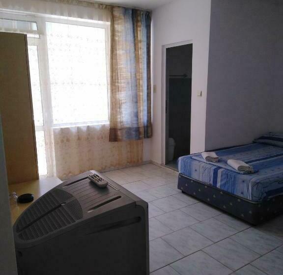 غرفة قياسية, Despina