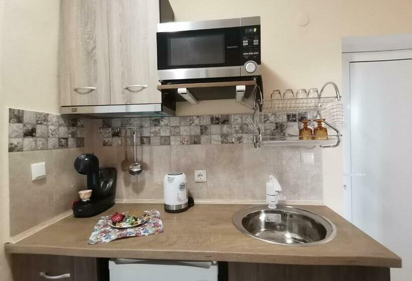 Апартаменты 1 Спальня с Балконом, Guest House 51