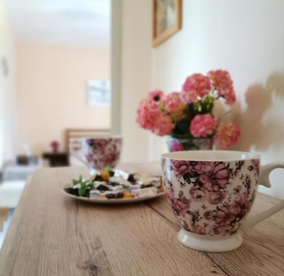 패밀리 스위트, Guest House 51