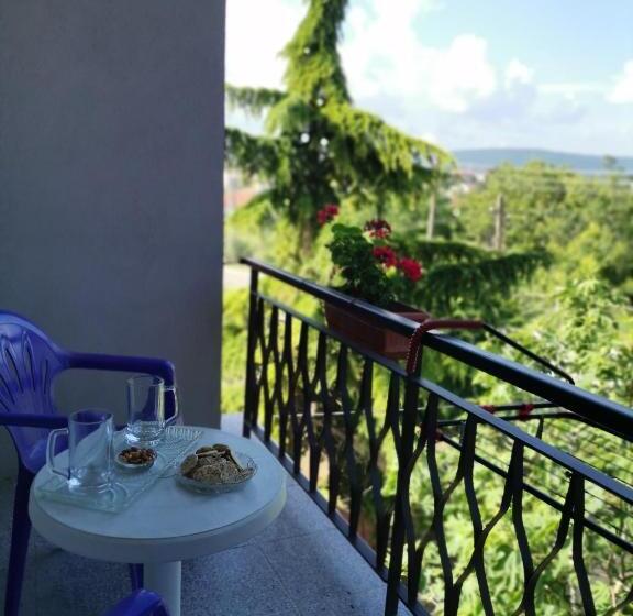Апартаменты 1 Спальня с Балконом, Guest House 51