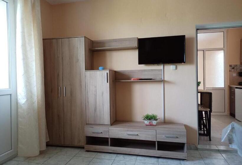 Апартаменты 1 Спальня с Балконом, Guest House 51